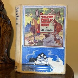Vintage Book Velvet Paws & Shiny Eyes (1922) Cole, Carol Cassidy